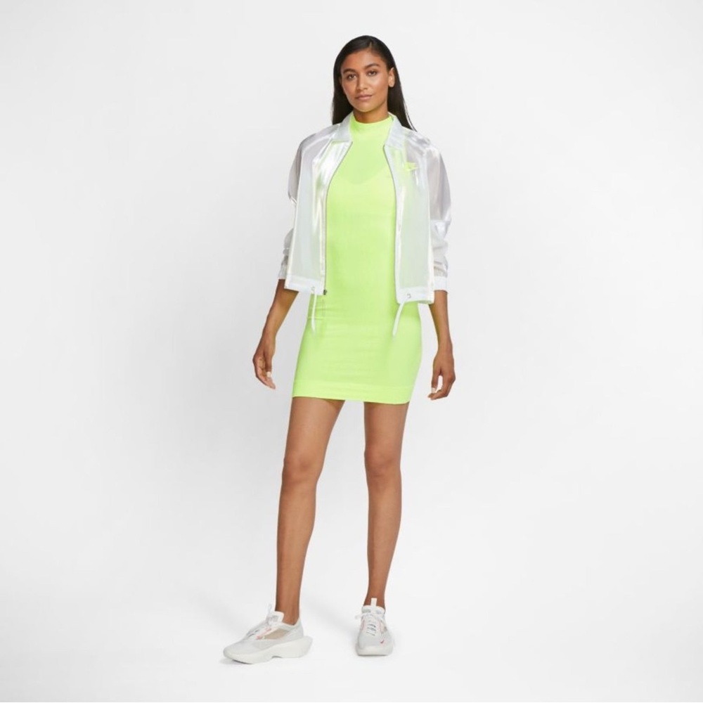 NIKE Air Volt Sports Dress - Neon